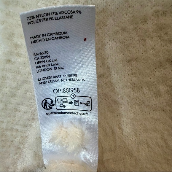 By Anthropologie Oversized Deep V-Neck Eyelash Tunic Ivory Sweater - Picture 12 of 12